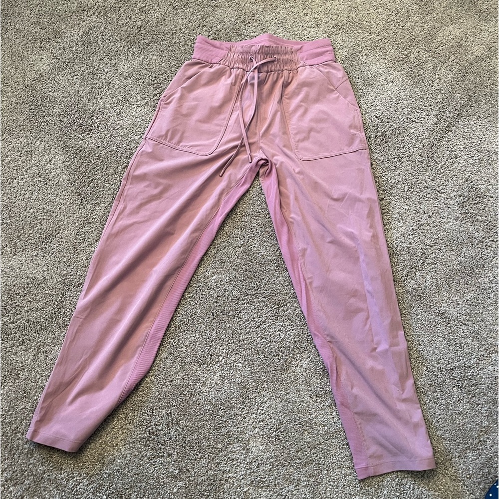 Lululemon | Dance studio pants pink | size 6